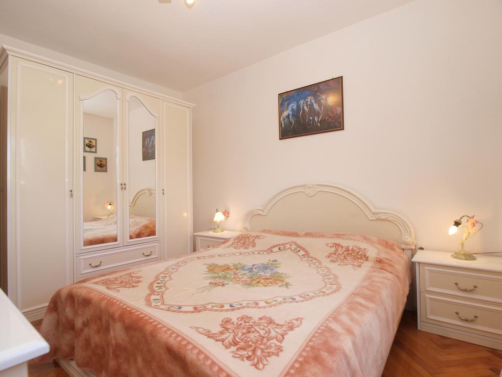 Apartment Luisa 1437 Peruski Экстерьер фото