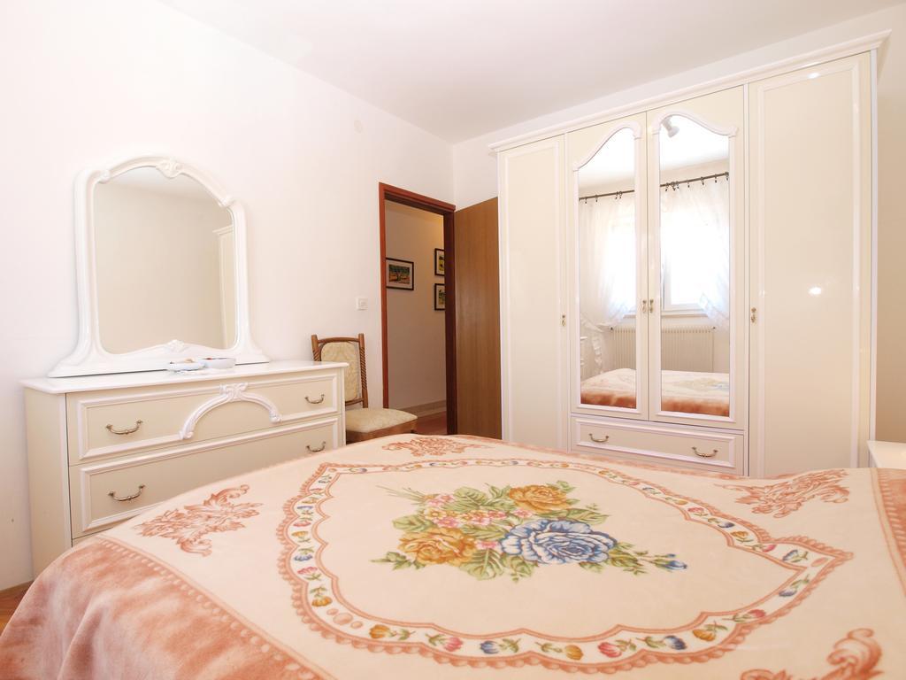 Apartment Luisa 1437 Peruski Экстерьер фото