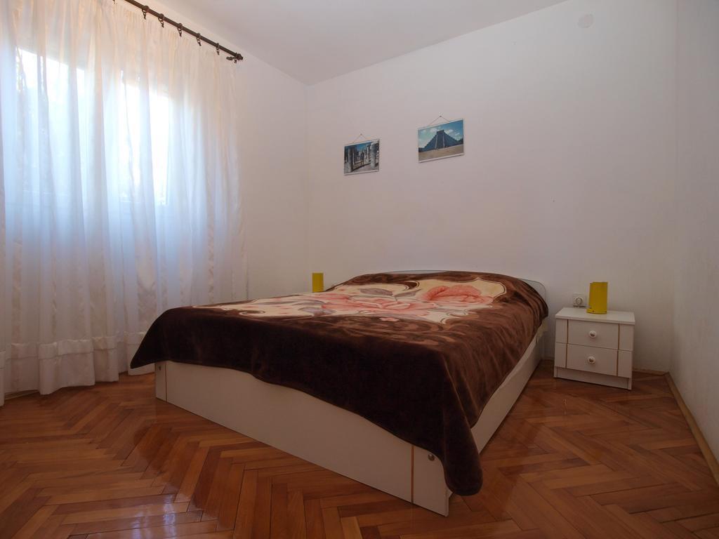 Apartment Luisa 1437 Peruski Экстерьер фото